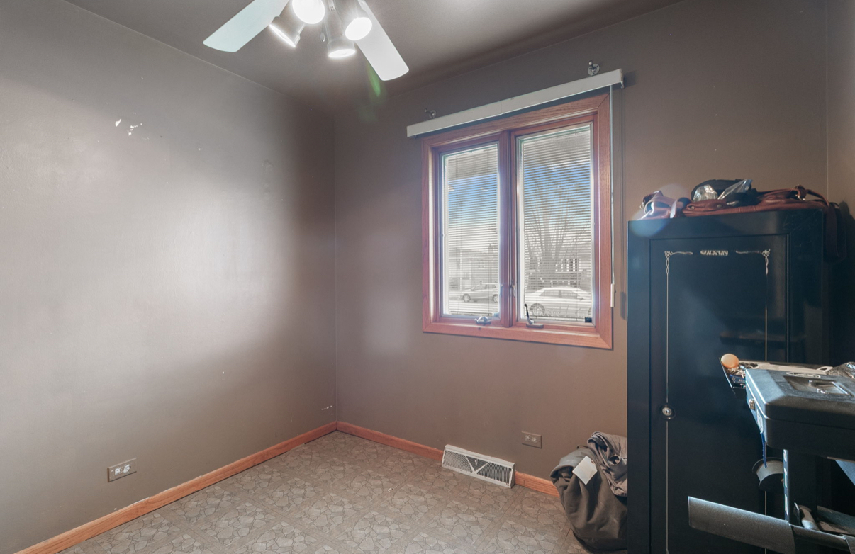 6554 W 92nd Street Property Photo 13