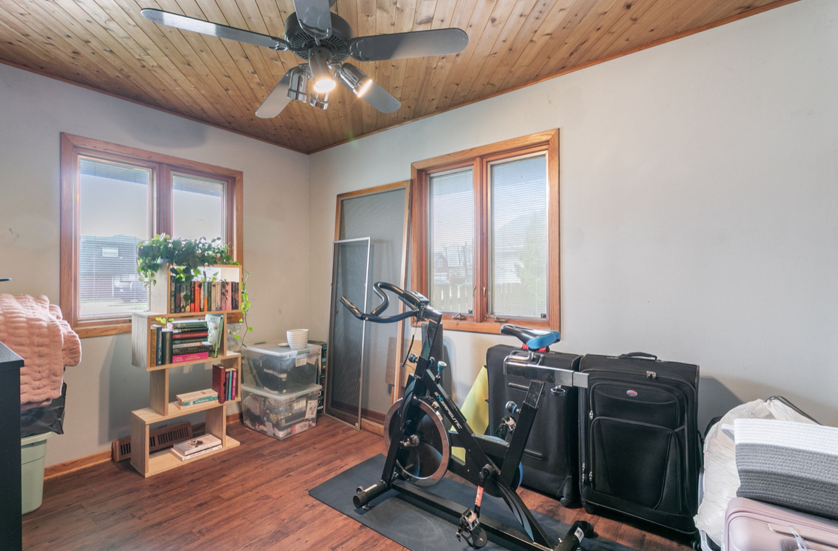 6554 W 92nd Street Property Photo 14