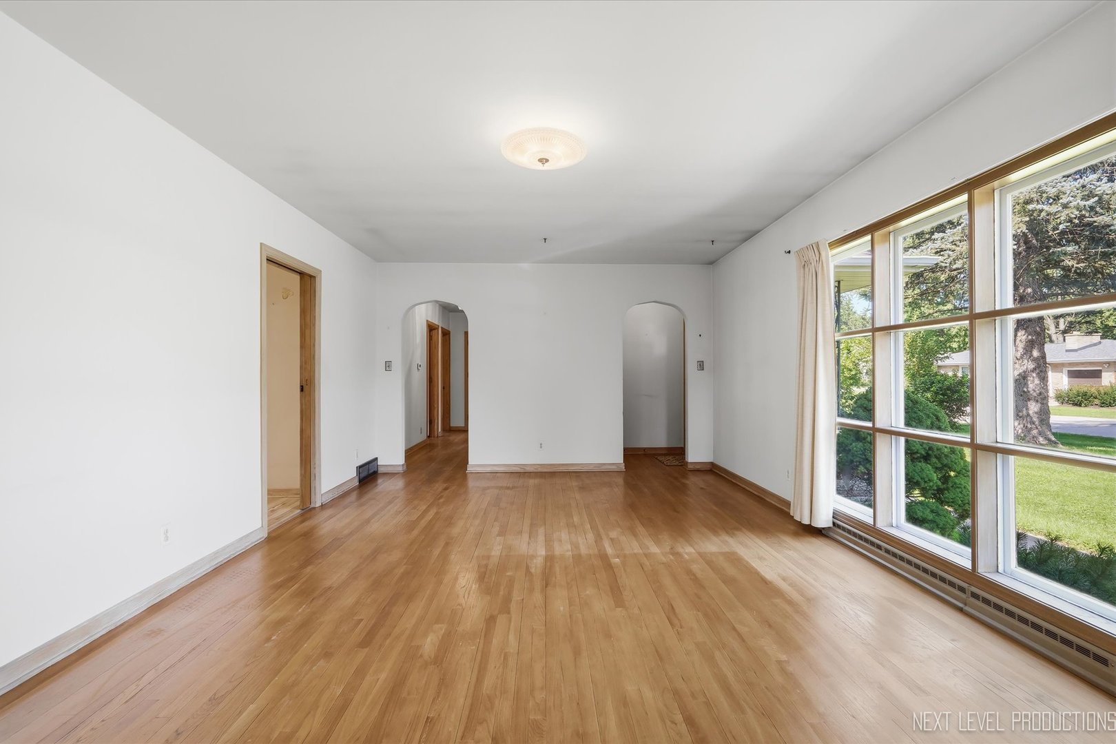 846 N Fifth Avenue Property Photo 6