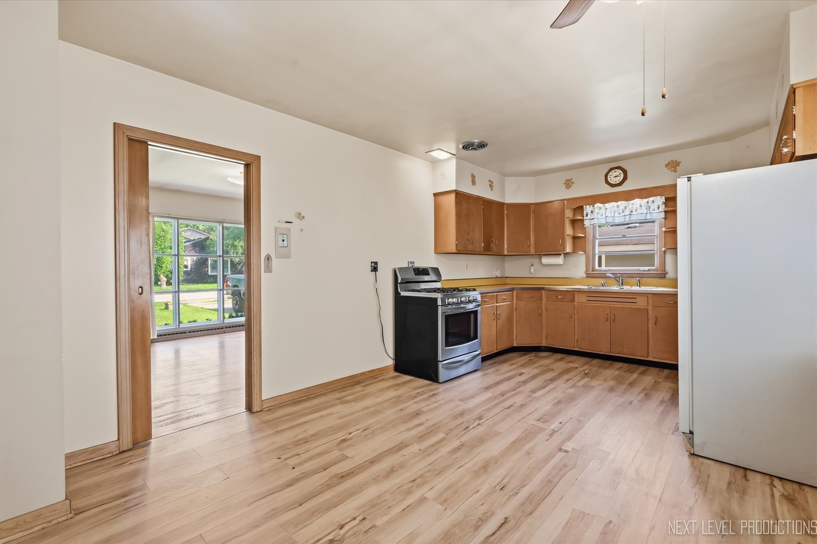 846 N Fifth Avenue Property Photo 7