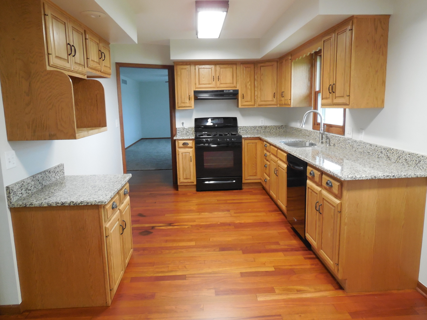 5385 Hoover Road Property Photo 8