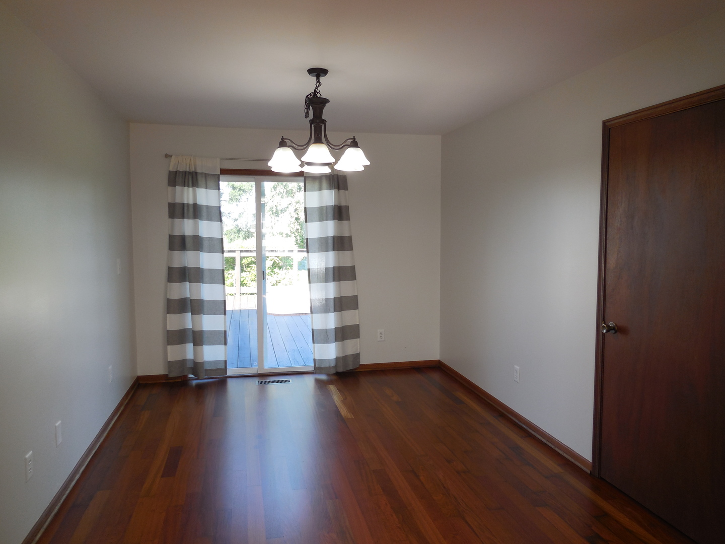 5385 Hoover Road Property Photo 11