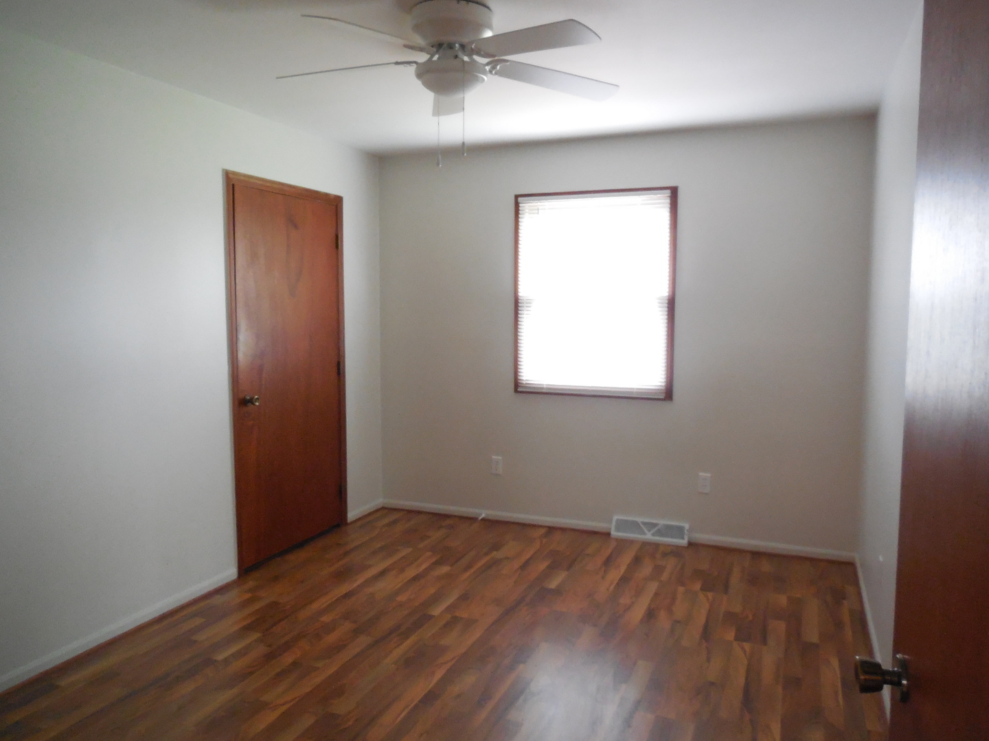 5385 Hoover Road Property Photo 17