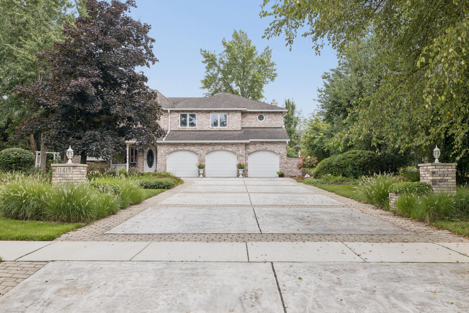 11415 Plattner Drive Property Photo 2