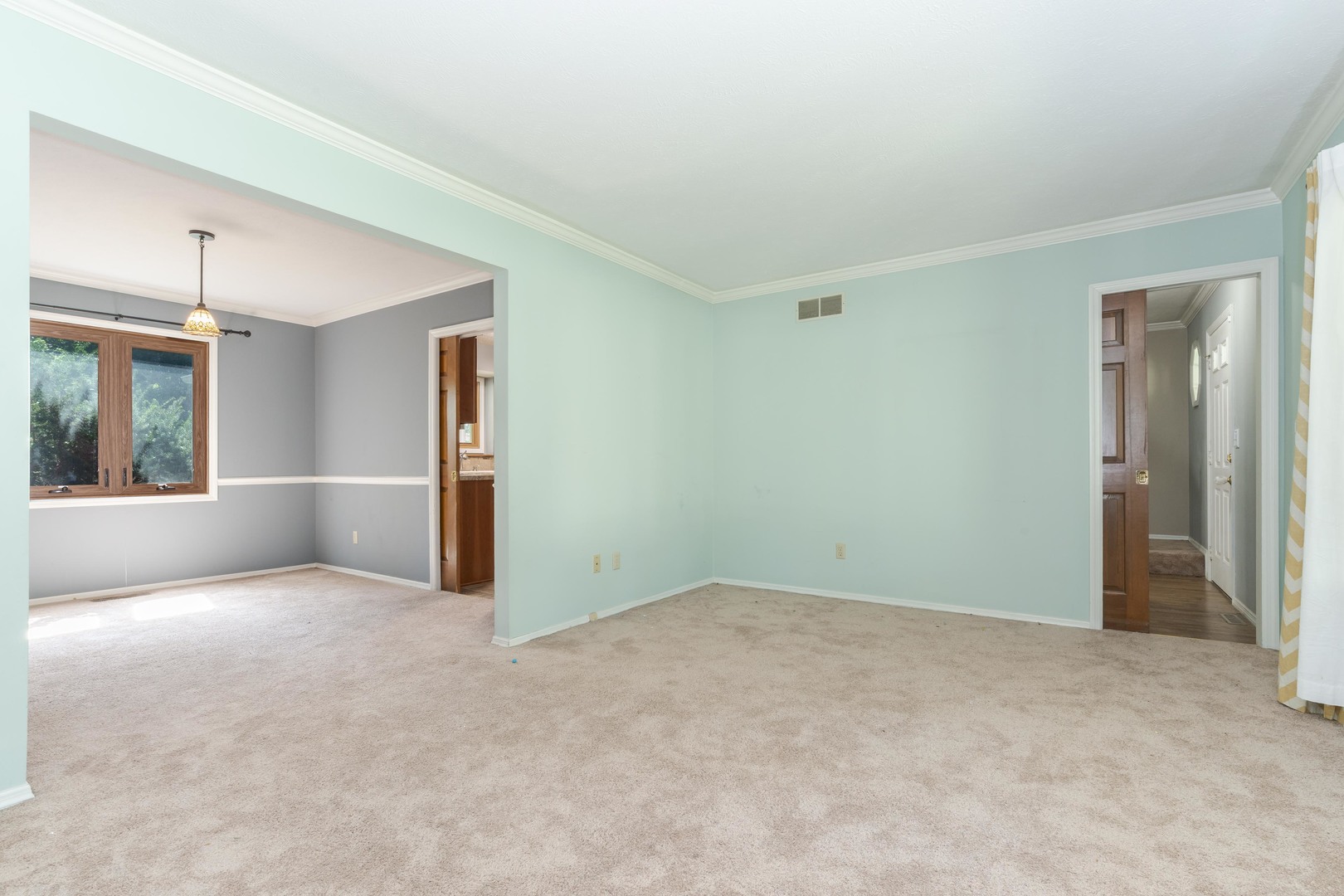 34 Chiswick Circle Property Photo 5