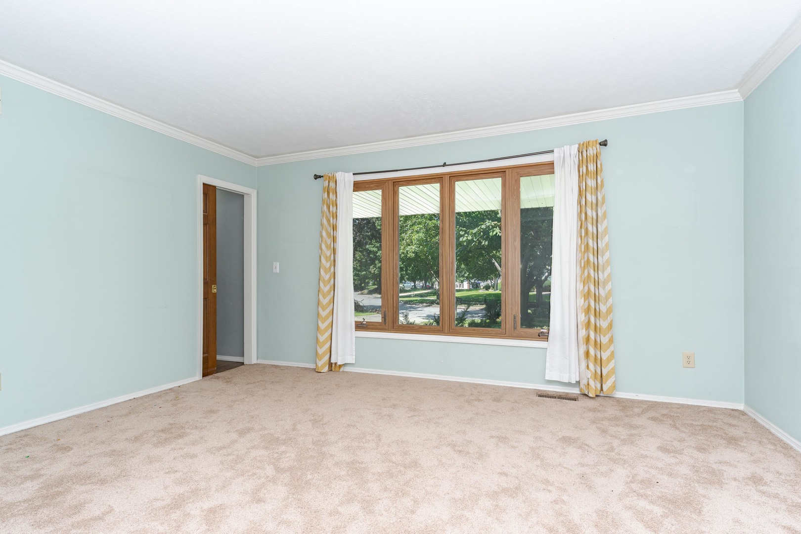 34 Chiswick Circle Property Photo 6
