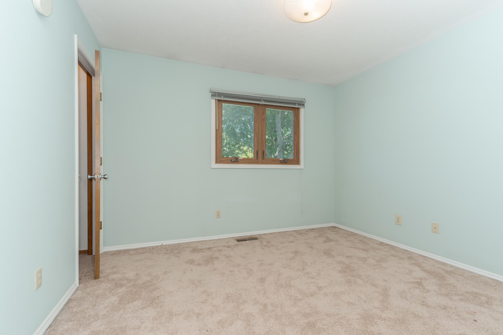 34 Chiswick Circle Property Photo 28