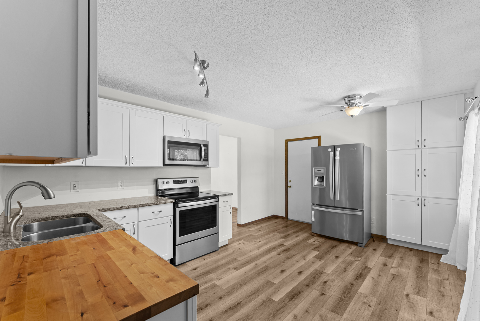 1108 Willany Drive Property Photo 6