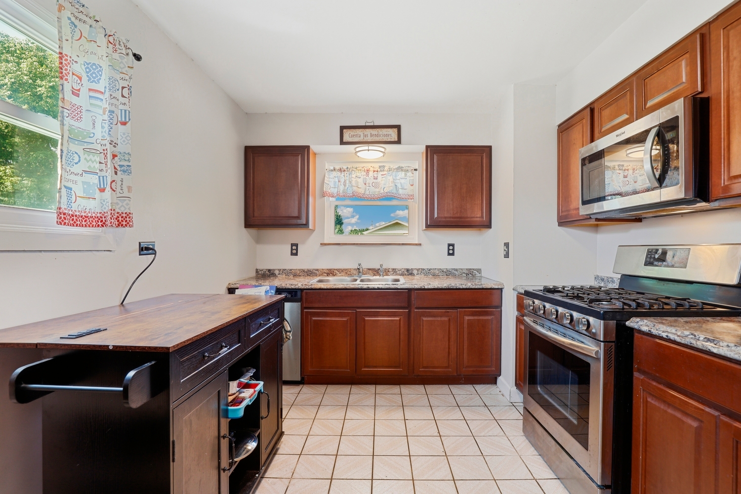 7751 Massasoit Avenue Property Photo 6