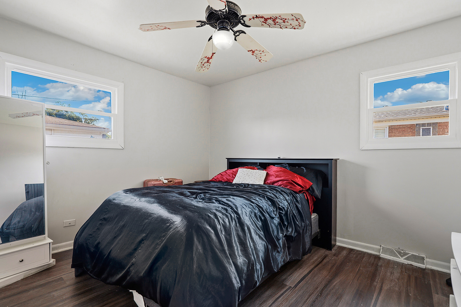 7751 Massasoit Avenue Property Photo 8