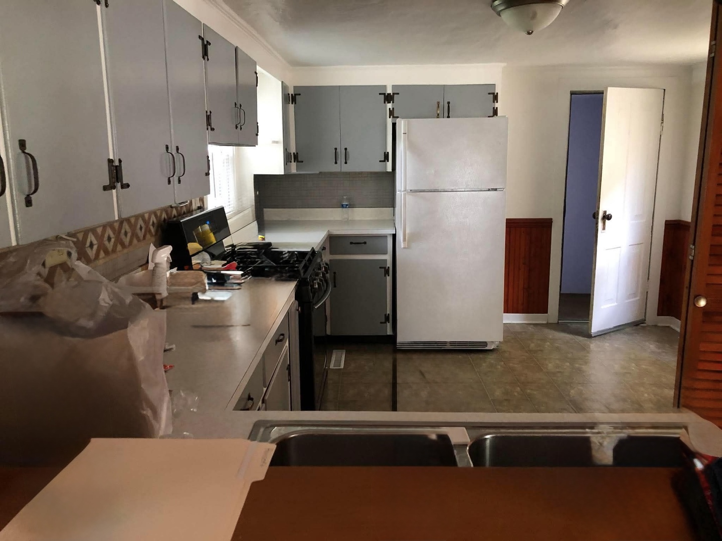 219 W 4th Street Property Photo 4