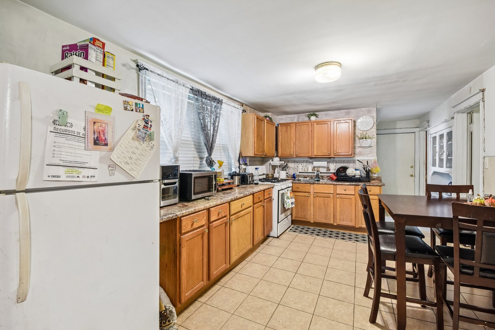 1539 N Kolin Avenue Property Photo 8