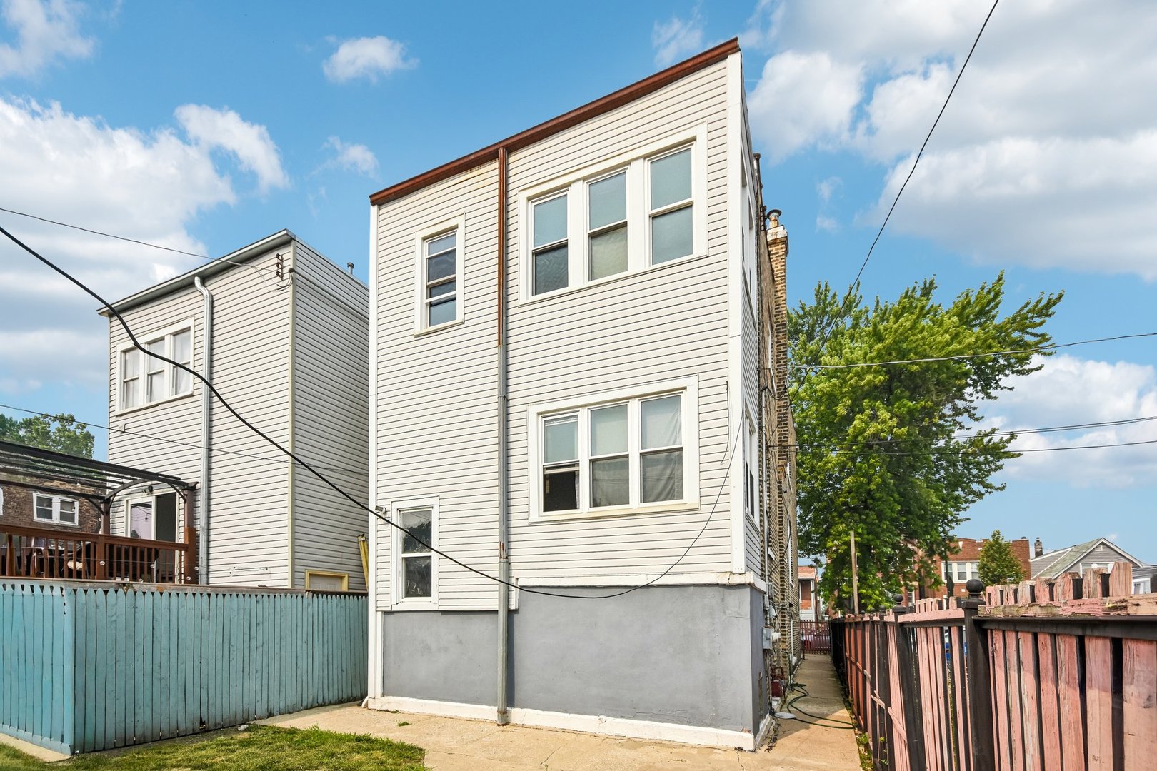 1539 N Kolin Avenue Property Photo 12