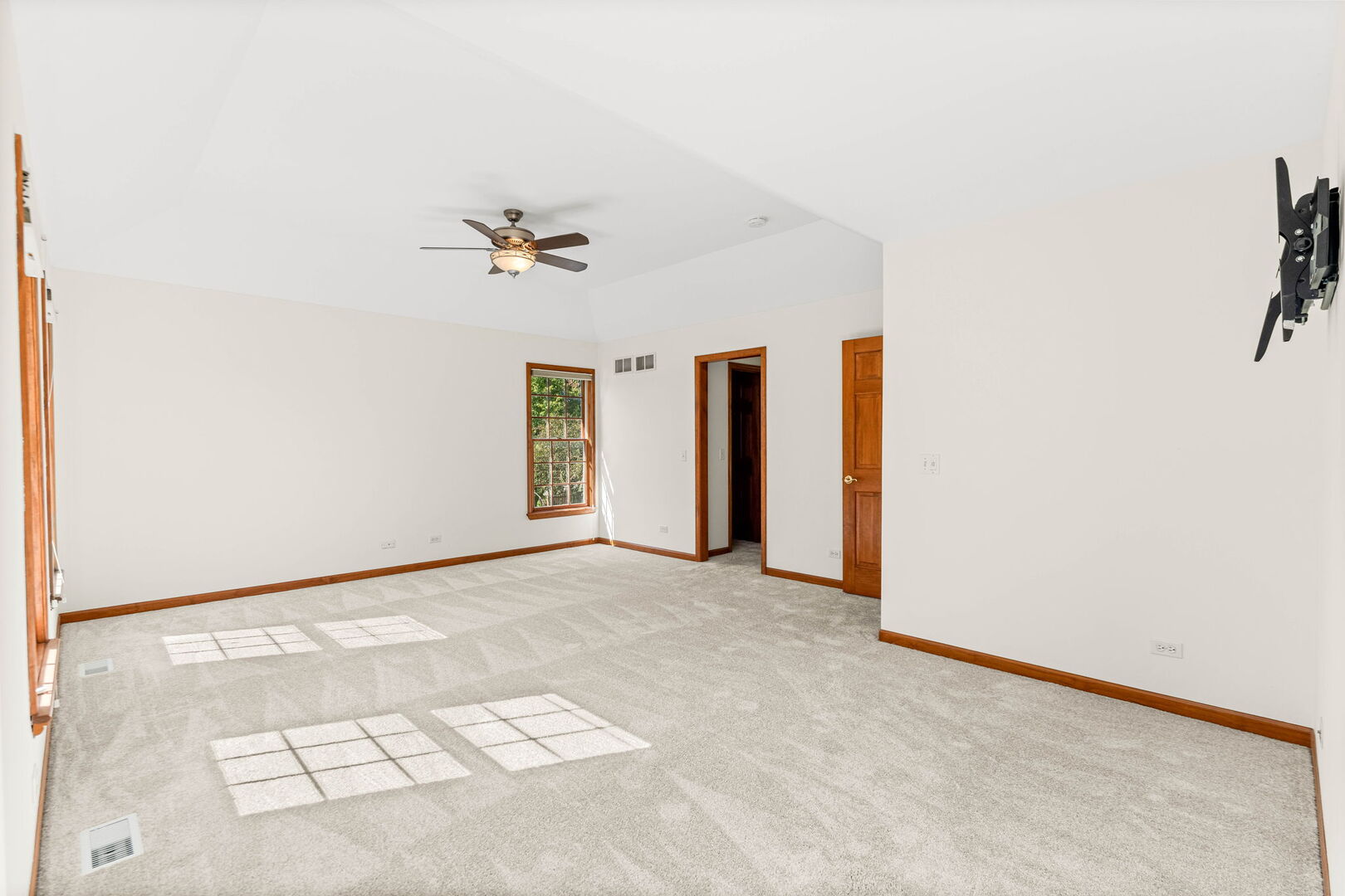 9 N Daniels Drive Property Photo 40