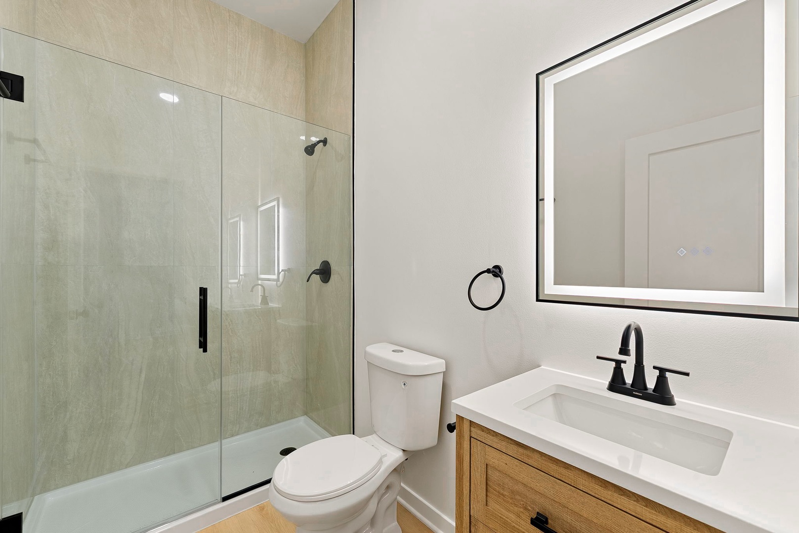 538 N Trumbull Avenue Property Photo 13