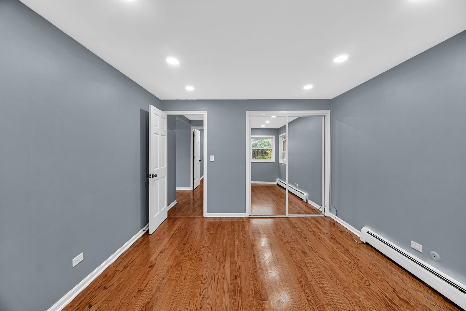 5700 W Montrose Avenue 3d Property Photo 14