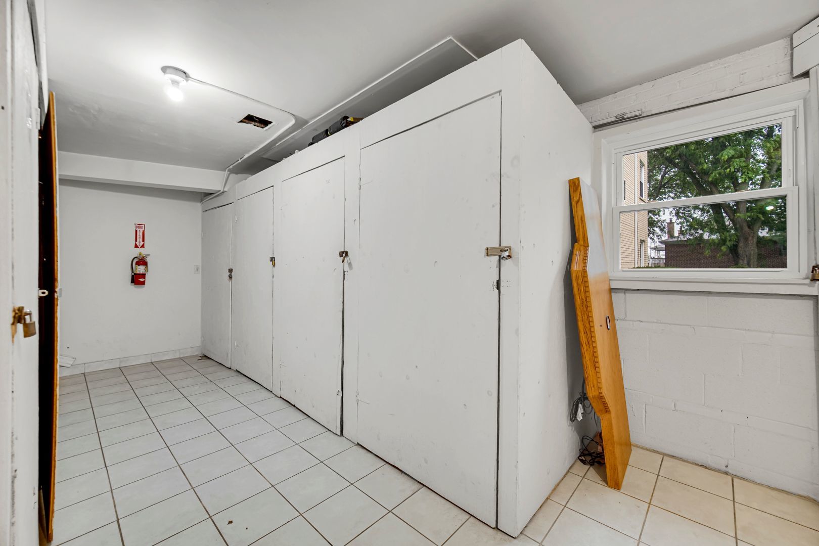 5700 W Montrose Avenue 3d Property Photo 20