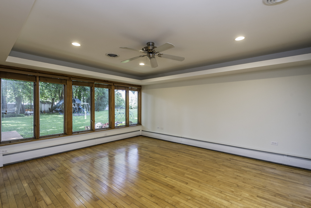 37696 N North Avenue Property Photo 14