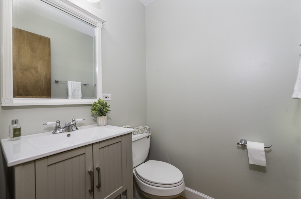 37696 N North Avenue Property Photo 17