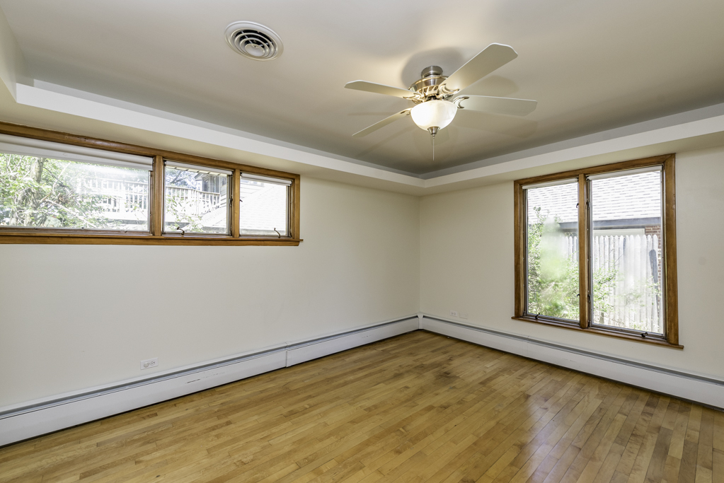 37696 N North Avenue Property Photo 18