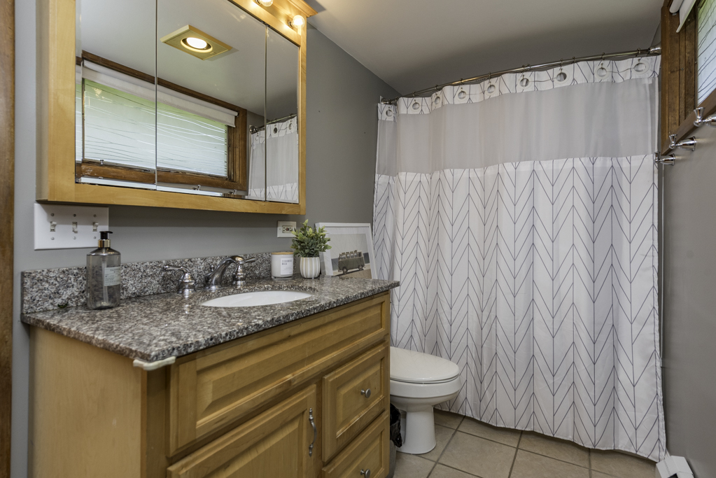 37696 N North Avenue Property Photo 20