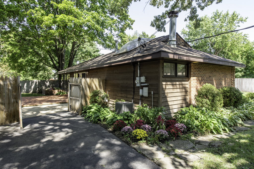 37696 N North Avenue Property Photo 25