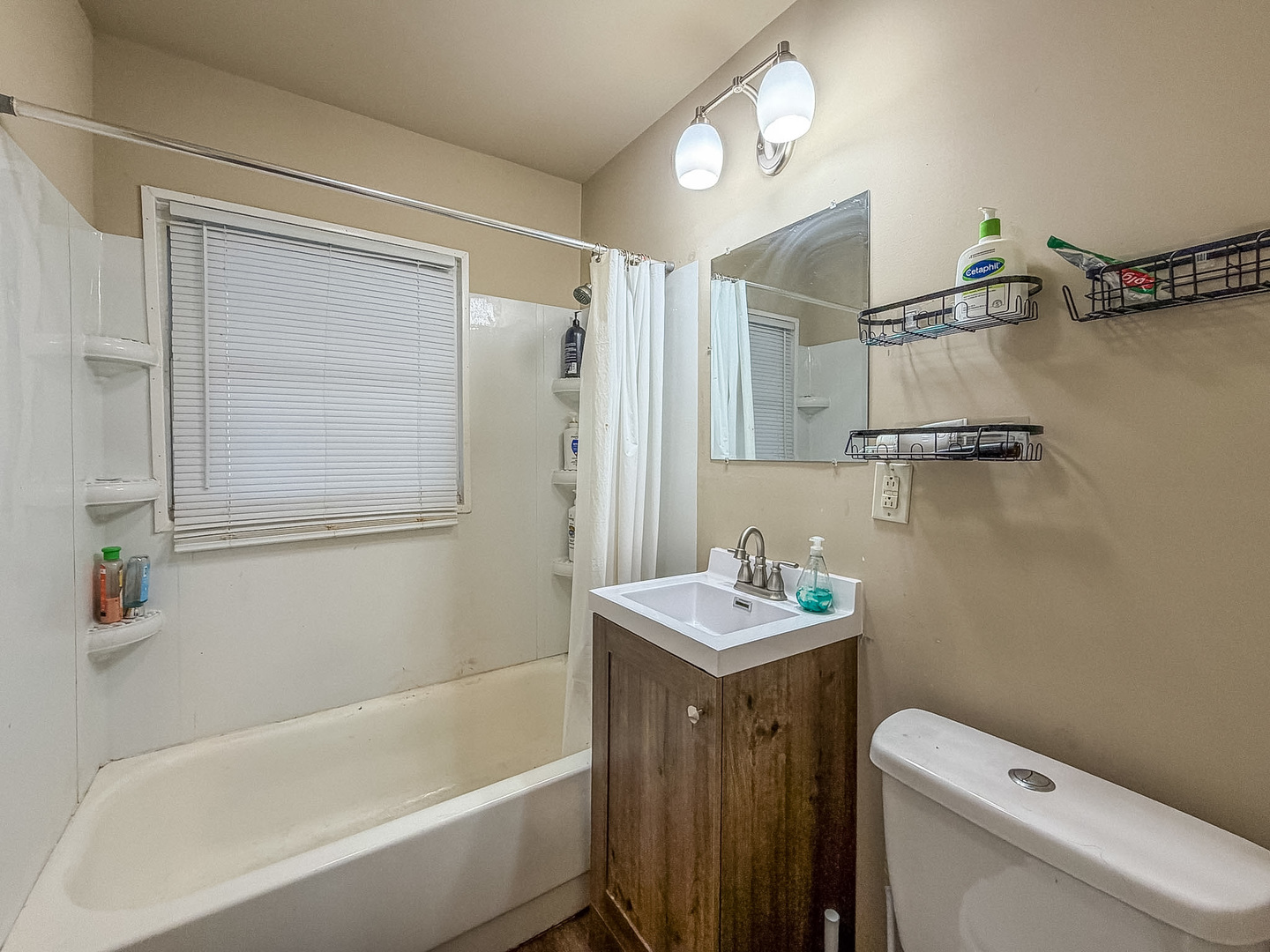 910 Maplepark Drive Property Photo 17
