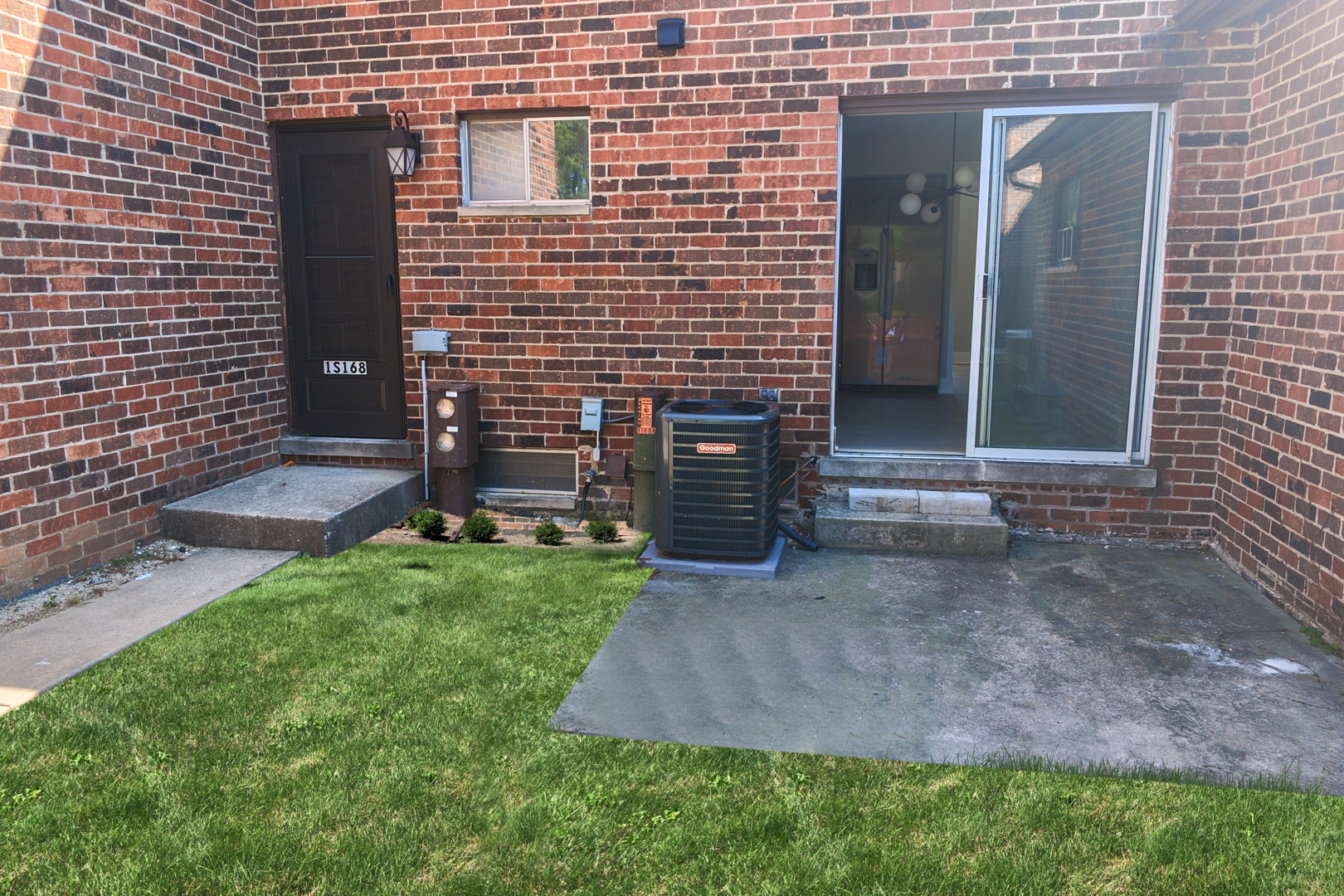 1s168 Ardmore Avenue Property Photo 3