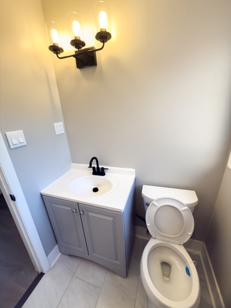 1s168 Ardmore Avenue Property Photo 26