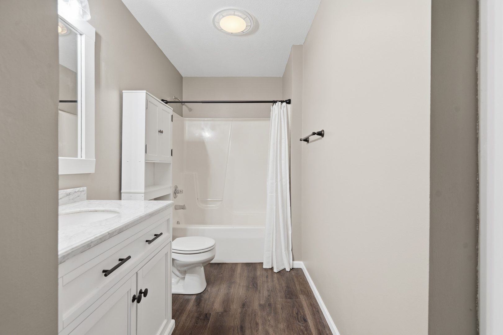 245 First Street Property Photo 7