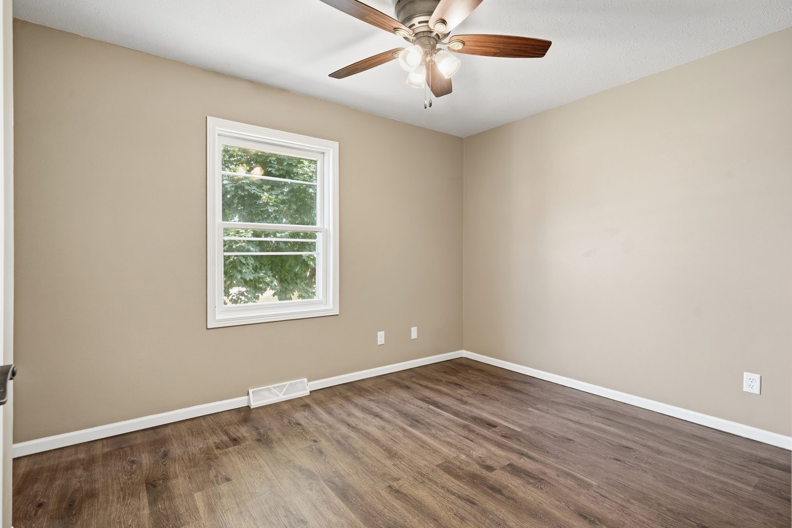 245 First Street Property Photo 10