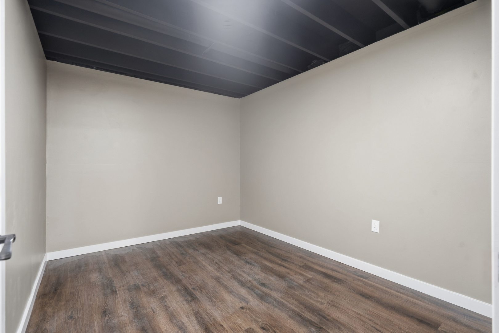 245 First Street Property Photo 19