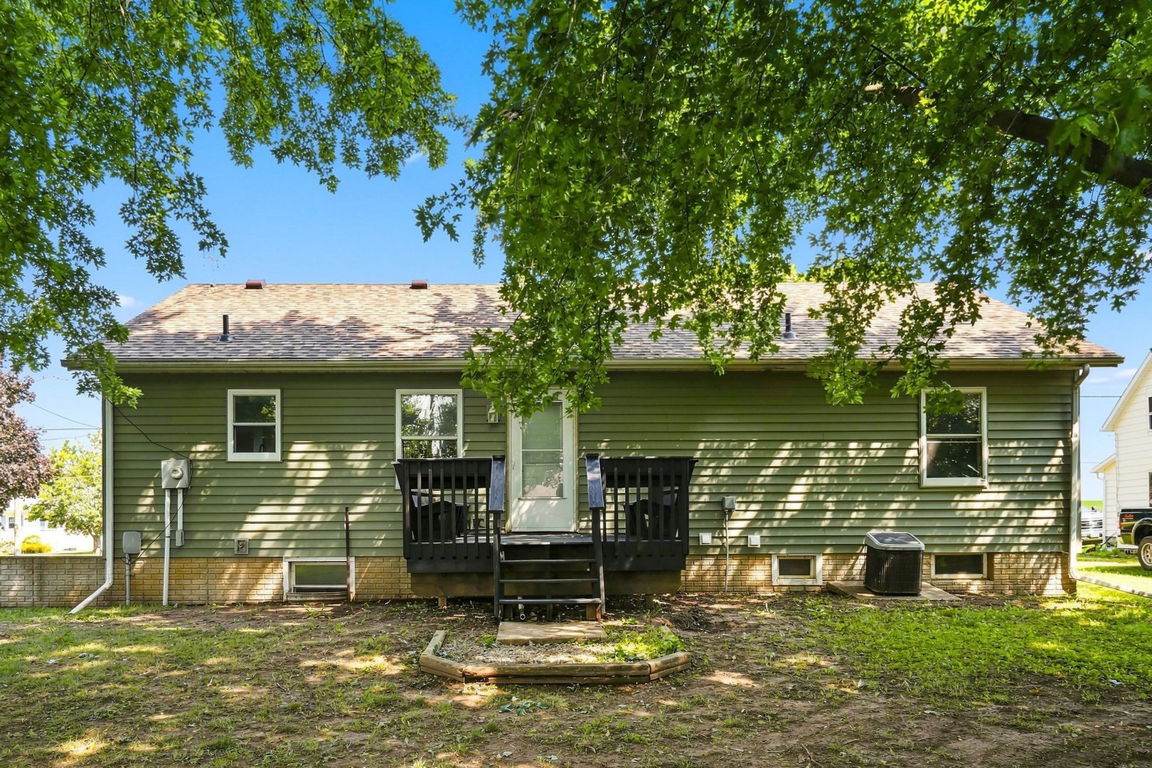 245 First Street Property Photo 25