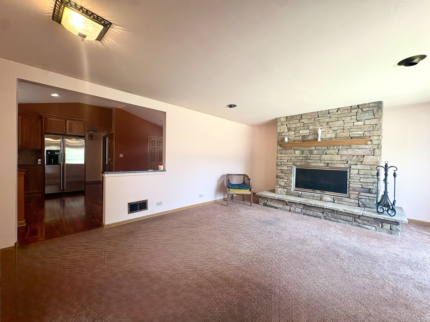 10206 S Fairfield Avenue Property Photo 3