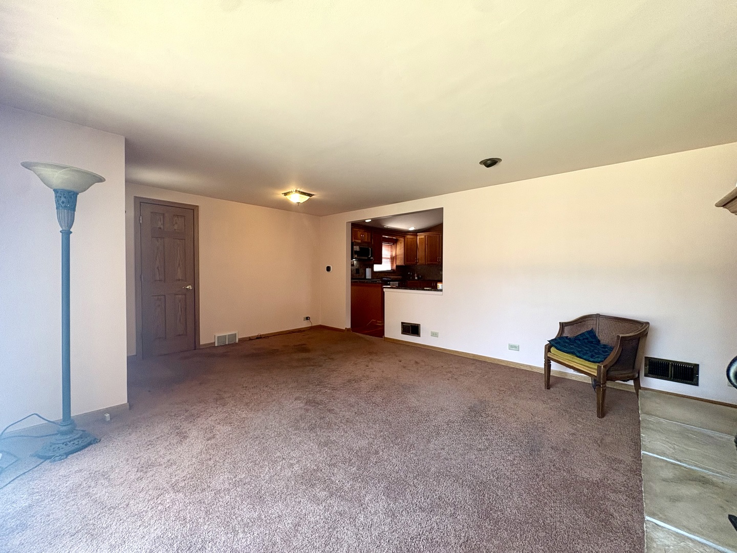 10206 S Fairfield Avenue Property Photo 4