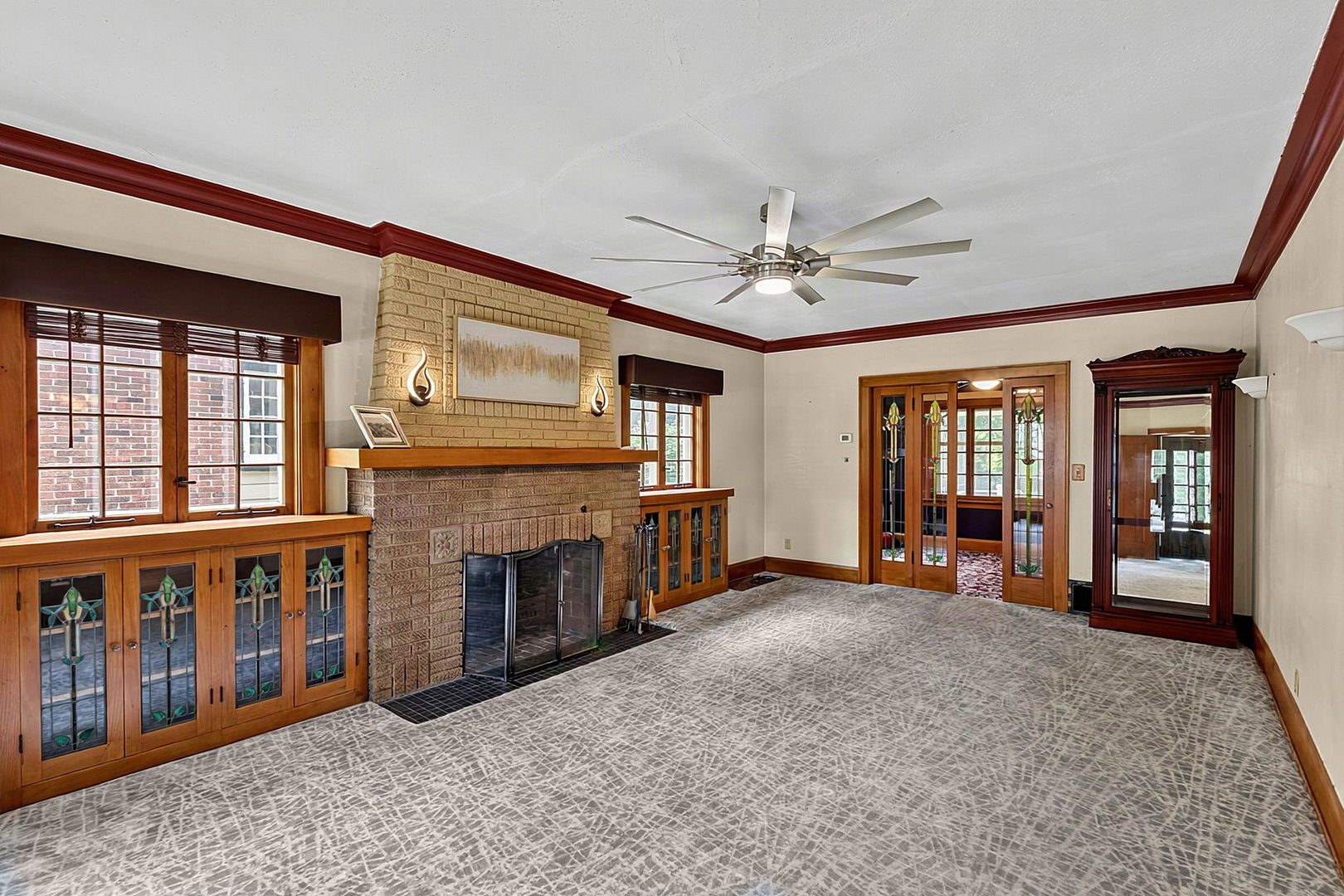 1627 Jackson Street Property Photo 6