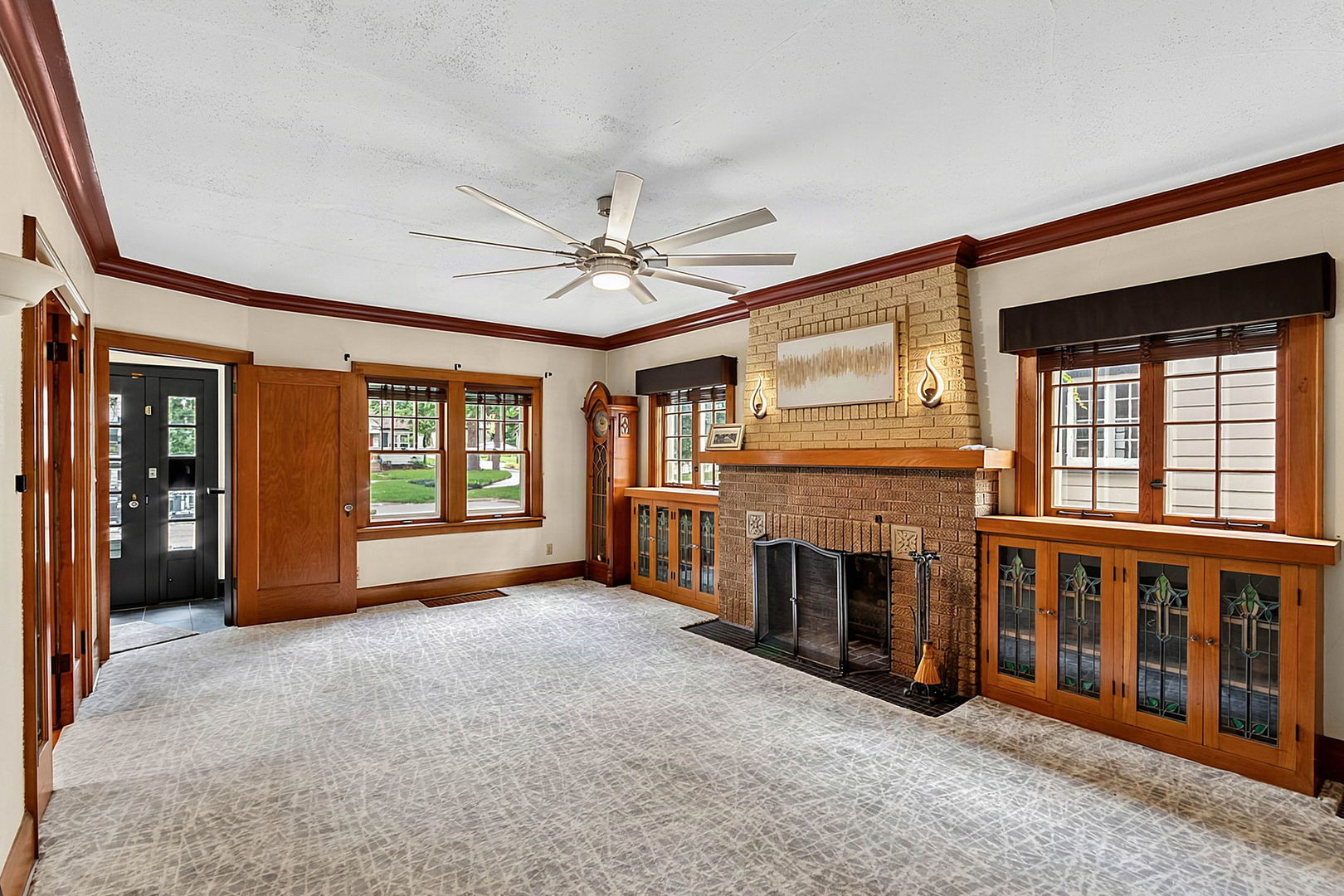 1627 Jackson Street Property Photo 8