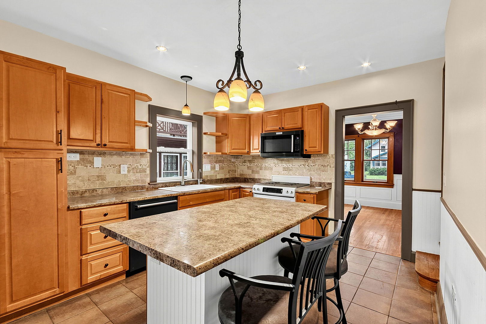 1627 Jackson Street Property Photo 20
