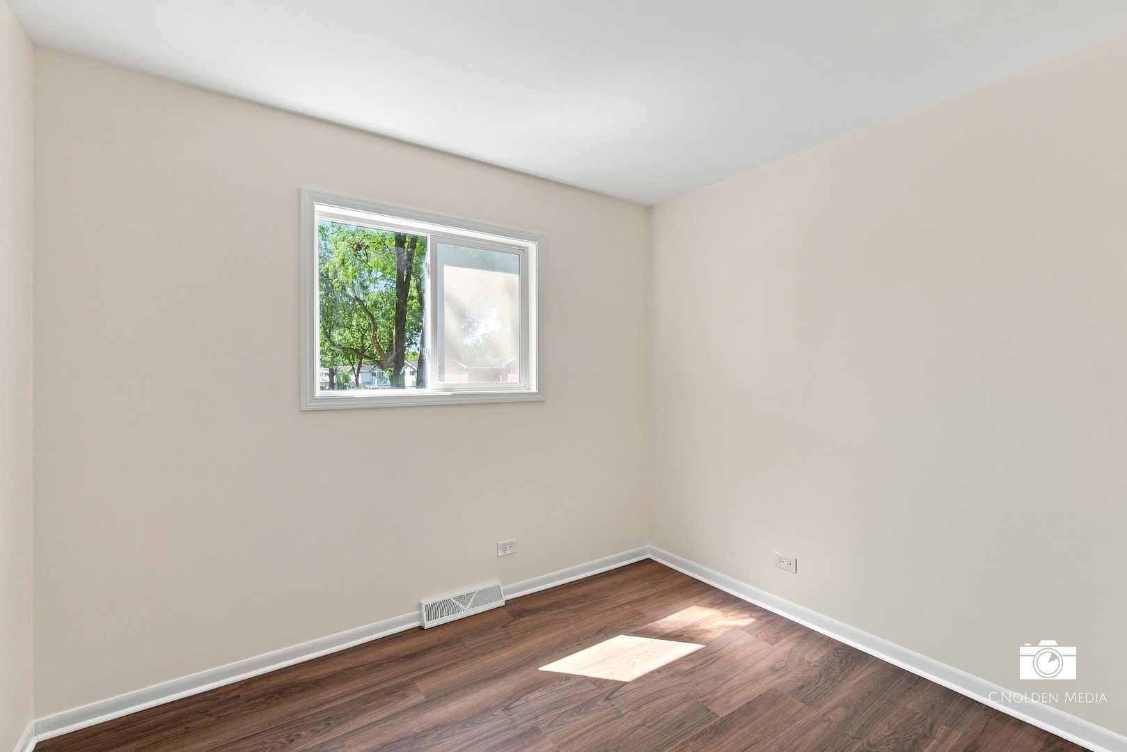 9412 Noel Avenue Property Photo 26