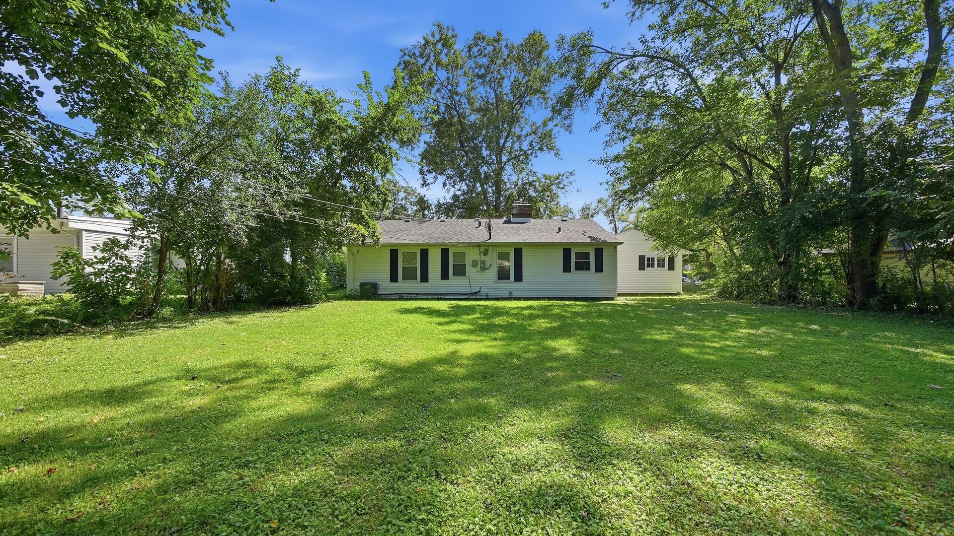 340 Indianwood Boulevard Property Photo 16