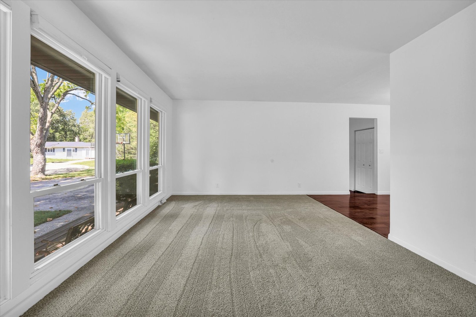 1912 Clover Lane Property Photo 8