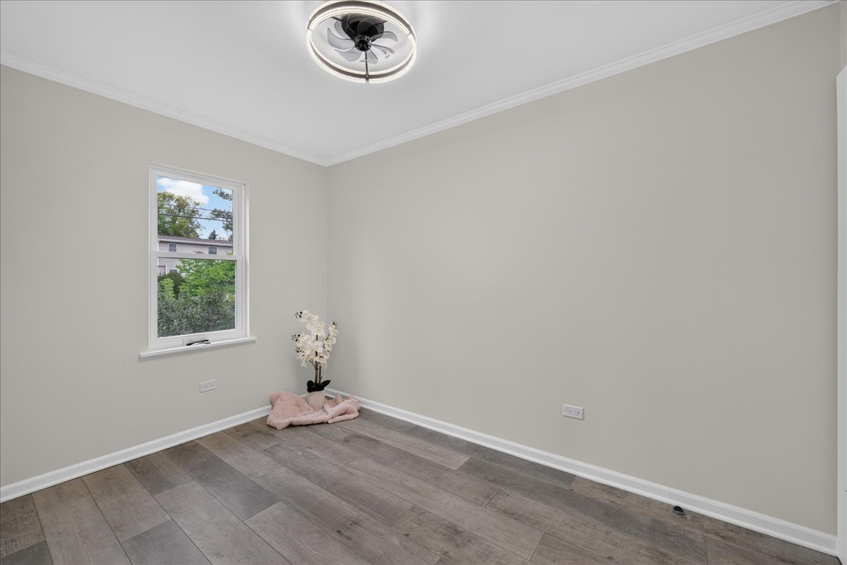 211 N Graylynn Drive Property Photo 11