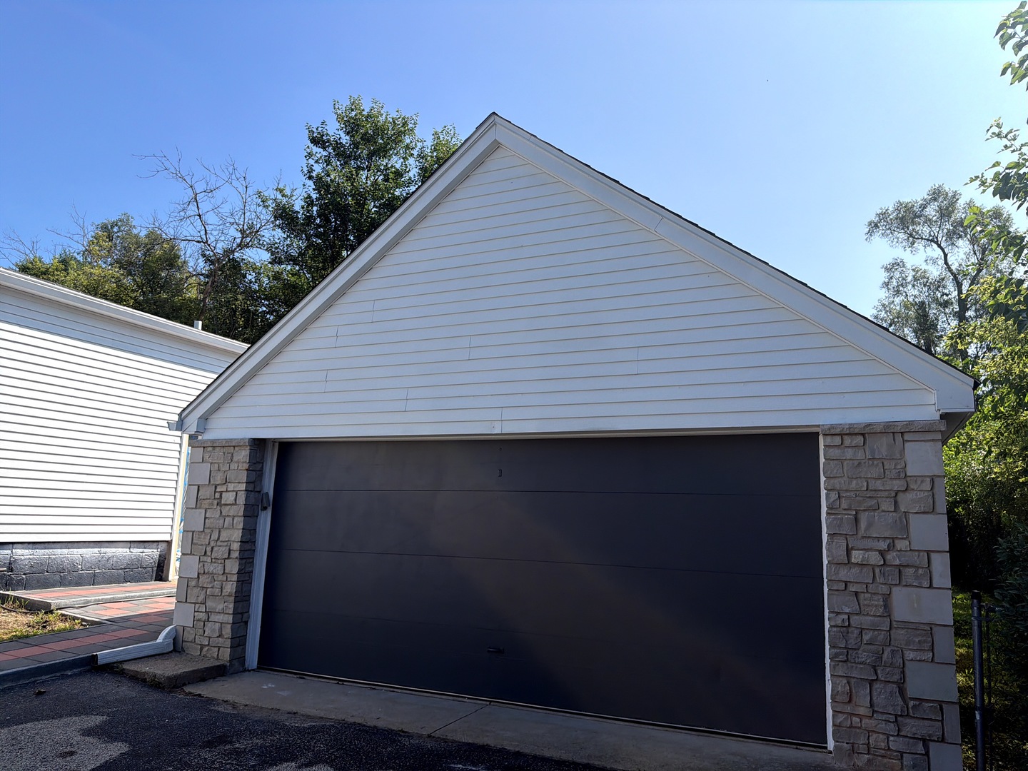 211 N Graylynn Drive Property Photo 25