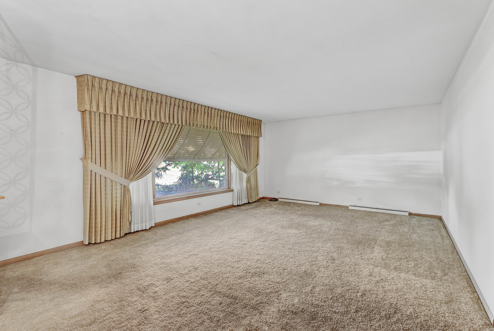 1225 S Cumberland Avenue Property Photo 11
