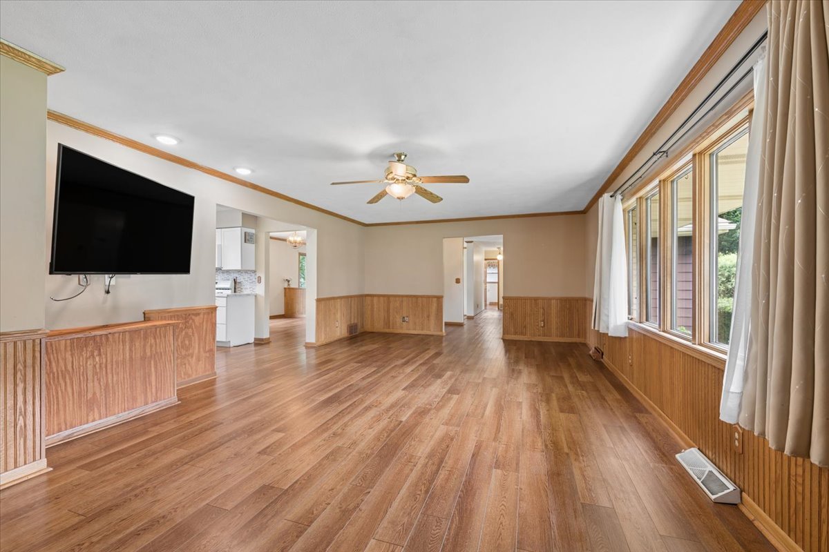 209 Alfred Drive Property Photo 4