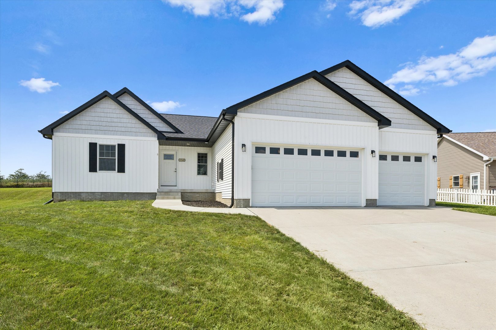 3548 Tower Court Property Photo 1