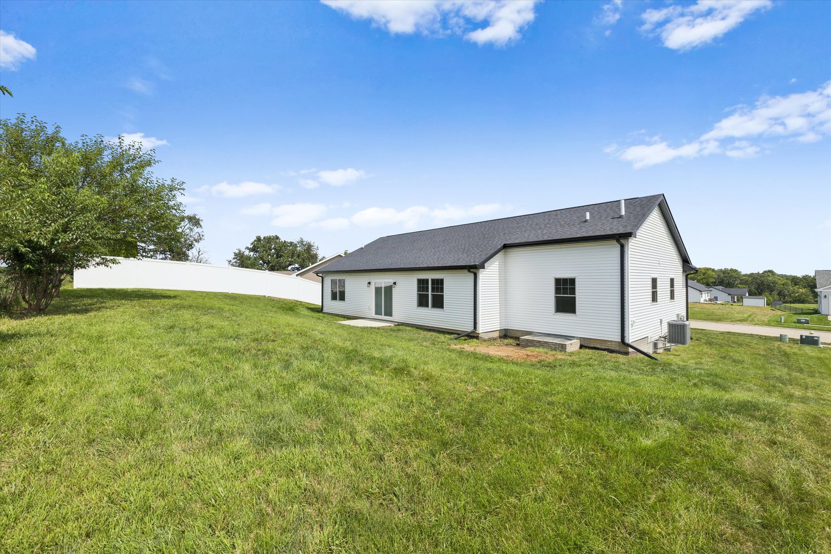 3548 Tower Court Property Photo 7