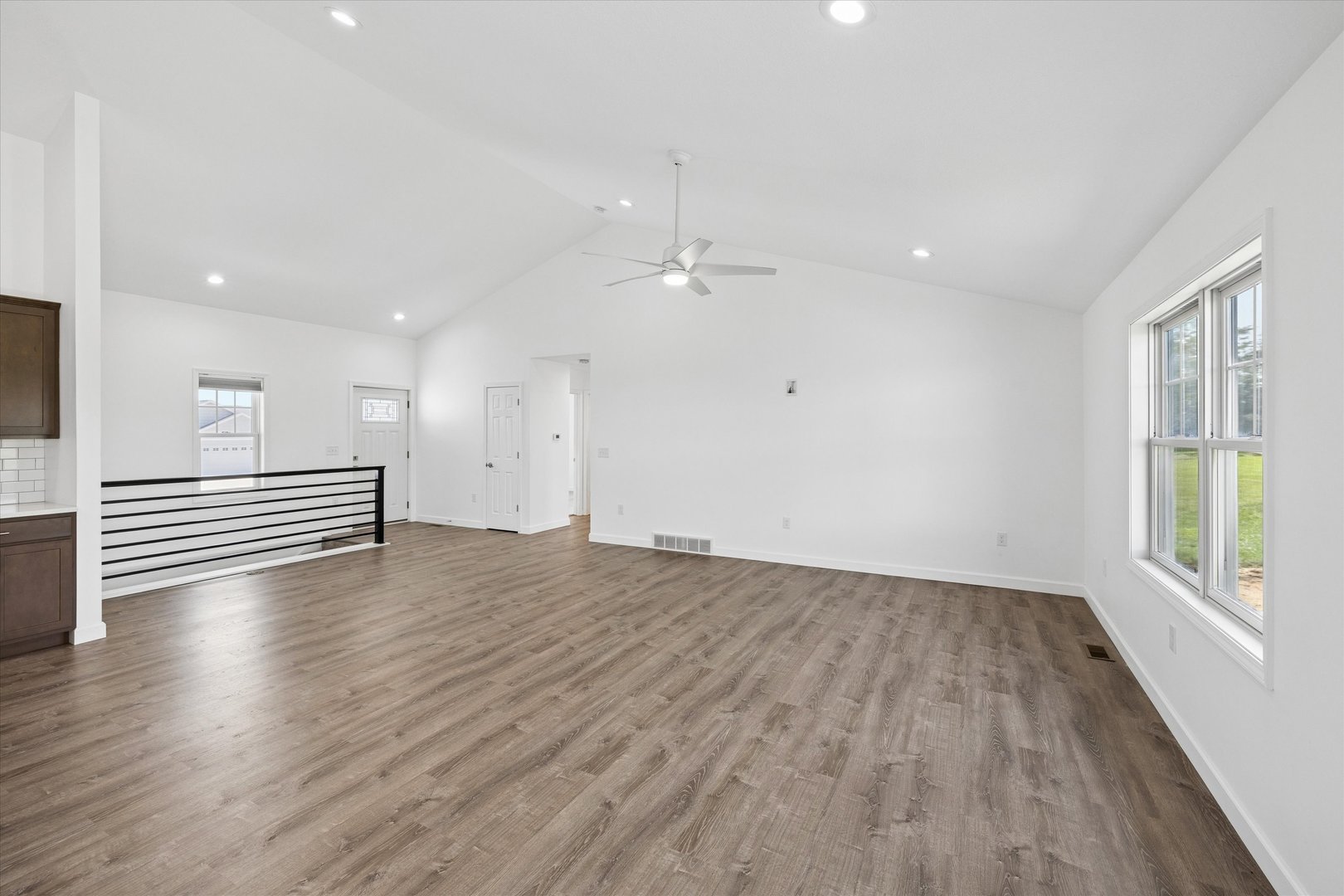 3548 Tower Court Property Photo 13