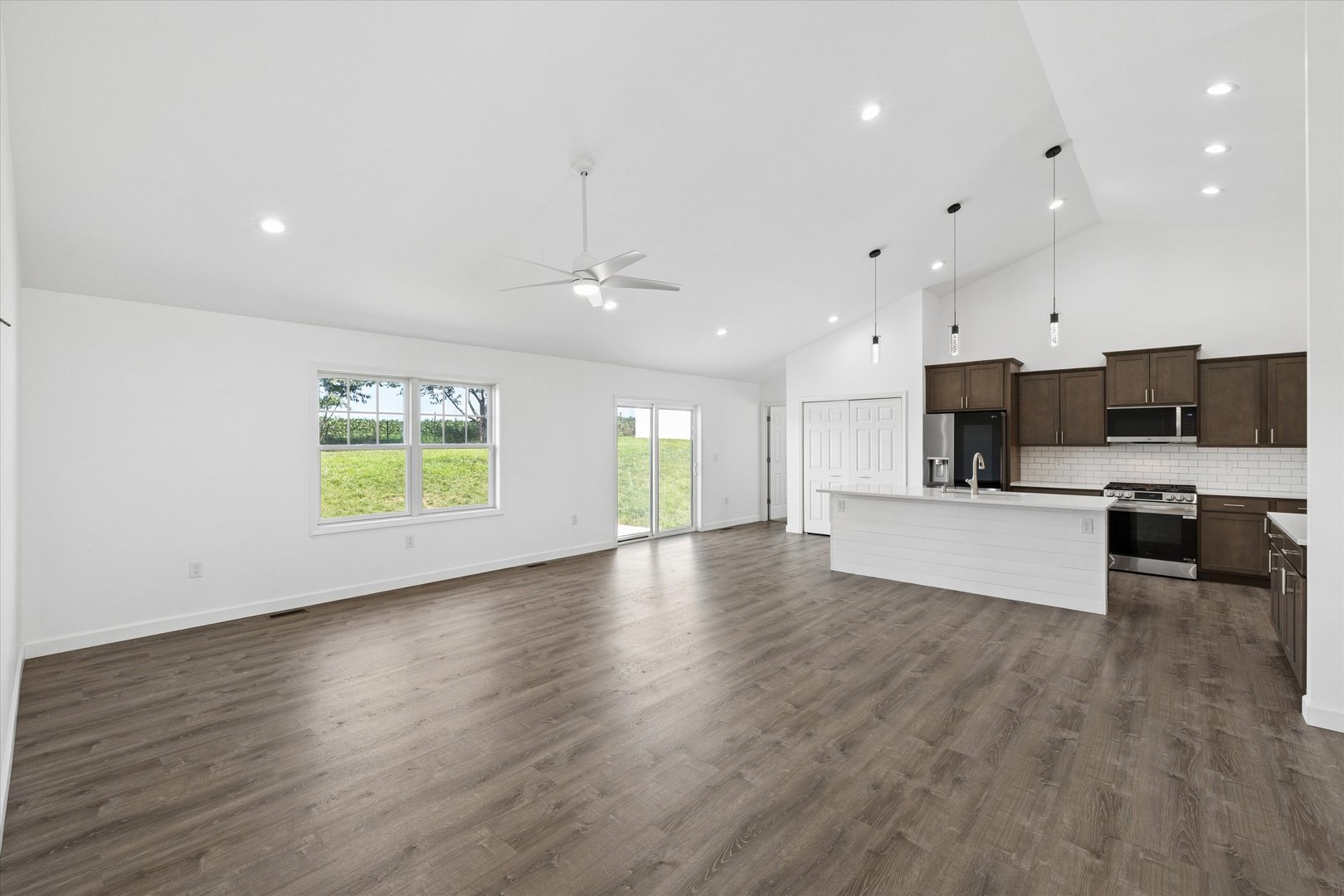 3548 Tower Court Property Photo 15