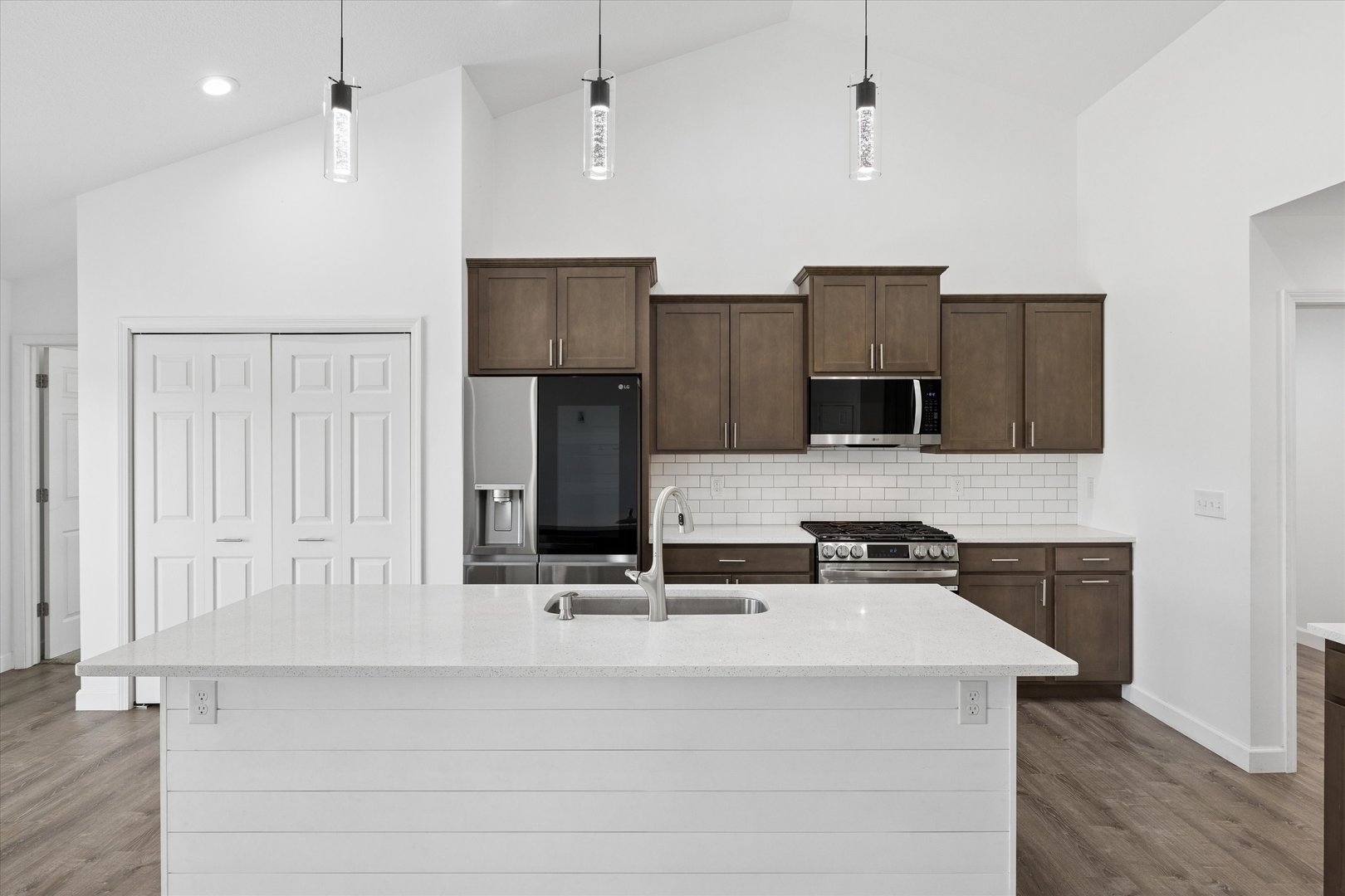 3548 Tower Court Property Photo 16